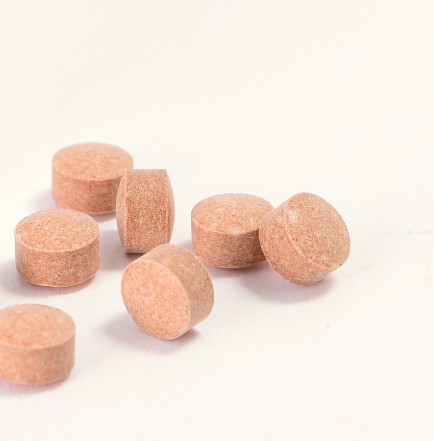 Pinfenon tablets (shown at approximately actual size)